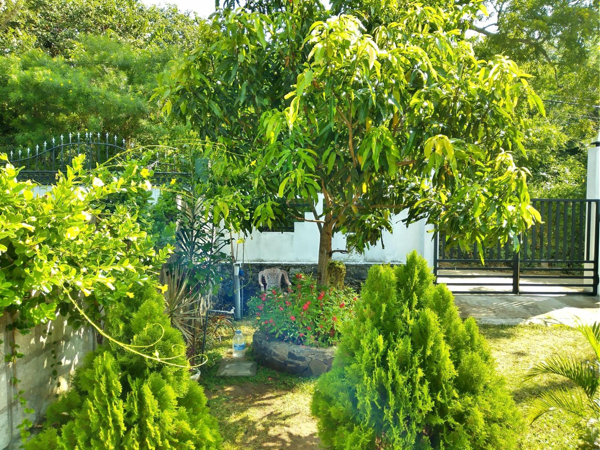 Sandhara Home Stay تانجالي الغرفة الصورة